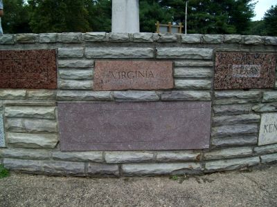 Davey Crockett Birthplace
Memorial at the David Crockett State Park ,
9-09

