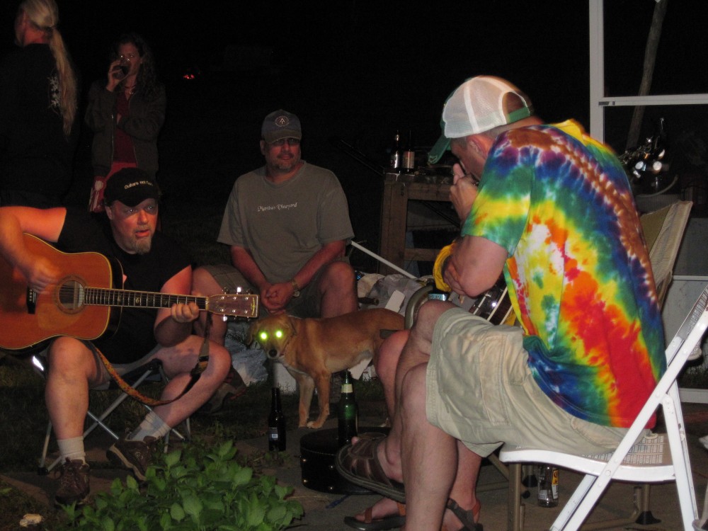 1581,_jam_session_at_Trail_Days,_5-2010.jpg