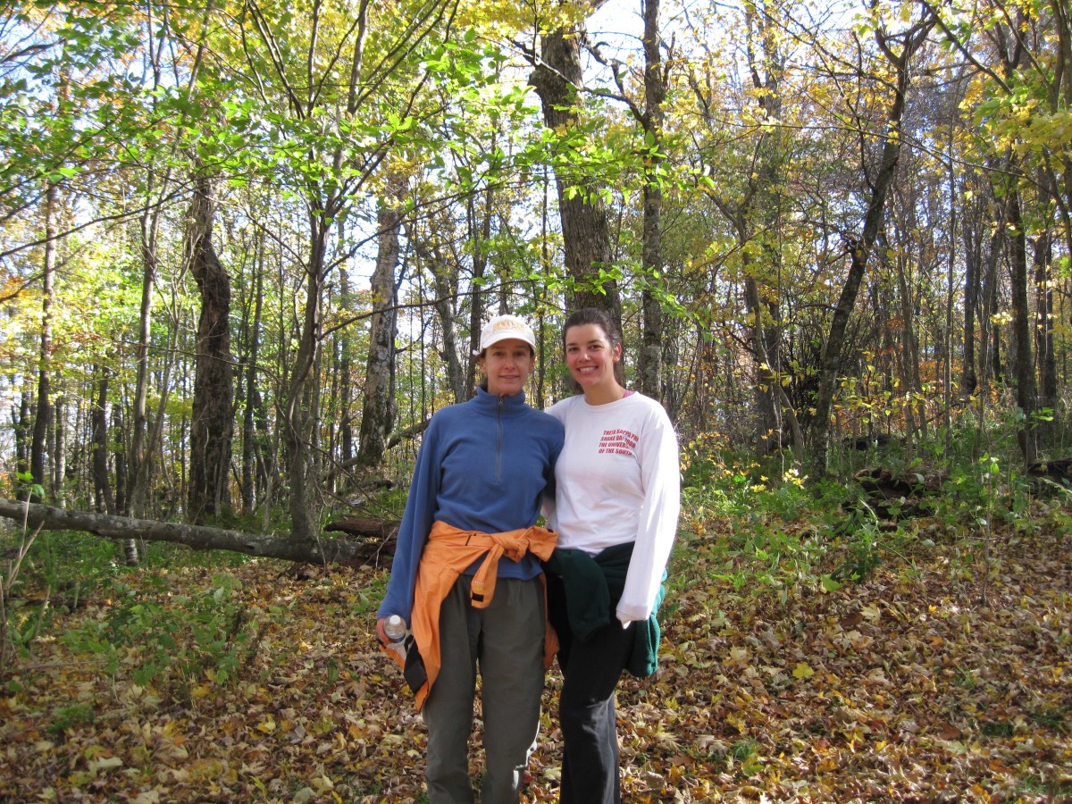 3982,_Mother_and_Daughter_from_New_Orleans,_near_Big_Bald,_10-15-2010.jpg