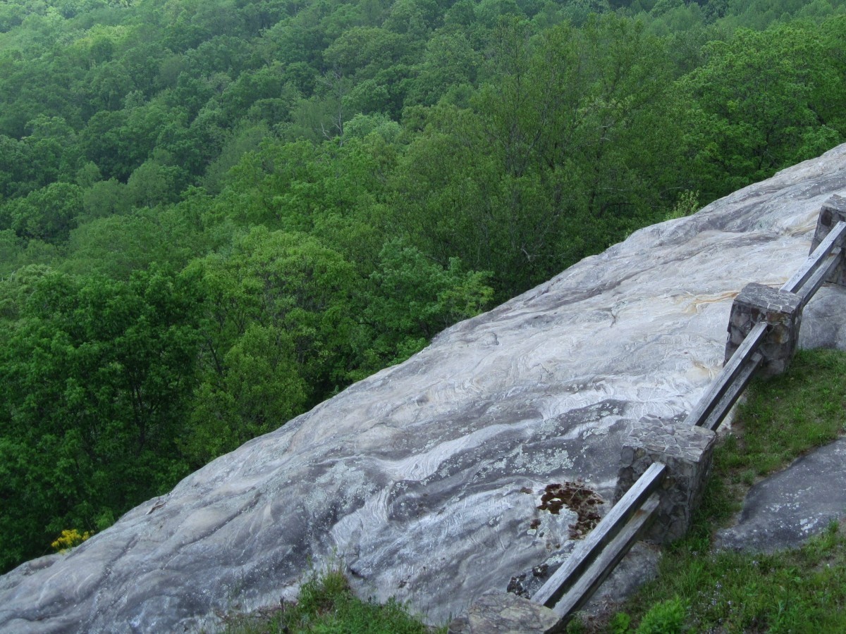 9137,_Overlook_at_Black_Rock_Mnt,_5-2011.jpg