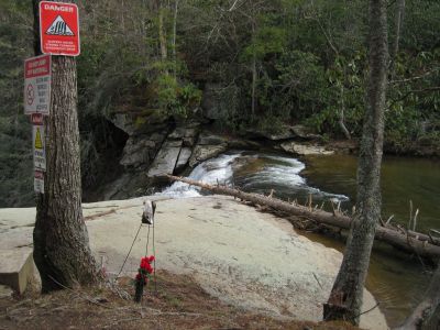 Top of 'Franklin Falls'
Memorial on the top of 'Franklin Falls,' the early 1900's name for 'Elk River Falls'...also known as 'The Big Falls' on the Elk River.
Elk River Area, 3-21-2017
