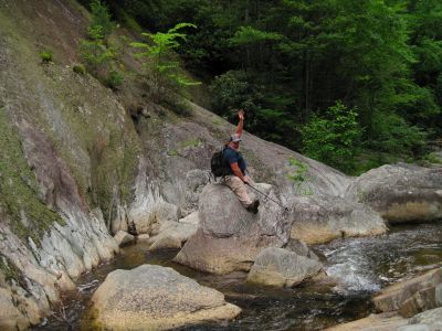 10 Second Ride
Rat rides a boulder in the Vortex.
South Harper Creek Falls (NC).
6-5-2015
