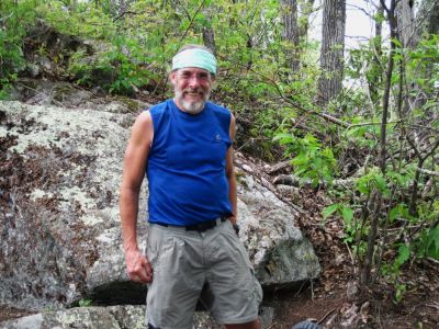 'De Ja Vu'
...at High Rocks on A. T., during his second thru-hike.
5-13-10
