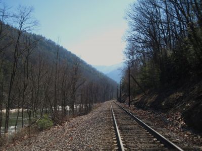 Nolichucky River Gorge
Trail to Lower Devils Creek.
2-6-2011
