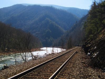Nolichucky River Gorge
Devils Creek Valley is up ahead, and to the right.
2-6-2011
