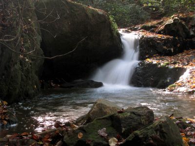 Devil Fork Cascades
Below the lower Devil Fork Falls 
photo by RAT 
10-17-2010
