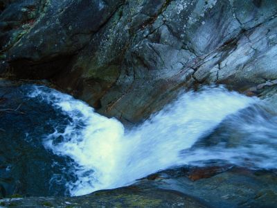 Waterfall
View from top of the double-set of falls;
note the deep pool of water.
Lower Devils Creek,
2-6-2011
