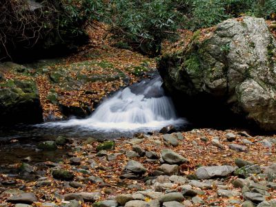 Rocky Fork Cascades
Photo by RAT 
10-19-2010
