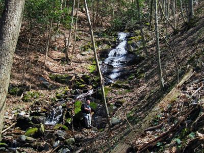 Cascades In Devils Fork
Rat stands below Incredible cascades high up on the mountain in the upper Devils Fork Valley, 4-3-2011
