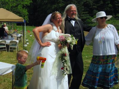 Hoppy And Birdy
Post-Wedding Festivities,
5-21-2011
