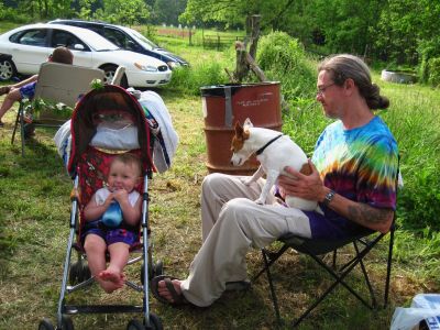 Jonny Bluegrass And Vivian
...with Ruth Buzzy
Post-Wedding Festivities,
5-21-2011
