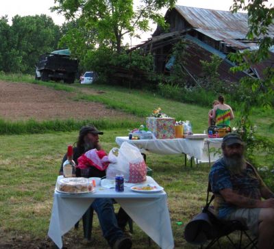 Willie And Pirate
Post-Wedding Festivities...
5-21-2011
