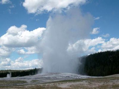 Old faithful Geyser
Erupts every 57 minutes   Photo courtesy of Katrina Kane 8-2010
