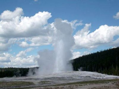 Old Faithful Geyser
Erupts every 57 minutes  Photo courtesy of Katrina Kane 8-2010
