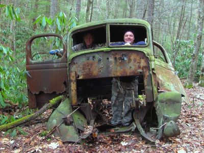 Old Log Truck
Bol'Dar and Rat in remnants of the old log truck on Burchfield Camp Trail, Rich Mnt, 2012

