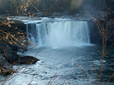Cumberland Falls (KY) 
Photo by Rat
11-27-2009 
