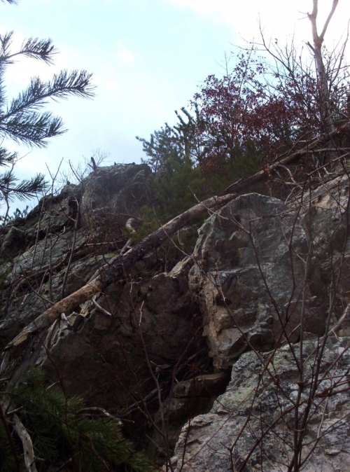 Cliffs on Longarm ridge