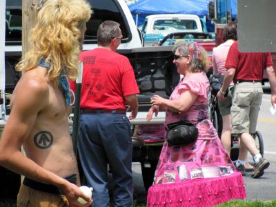 Trail Days Parade
2010...
hiker contemplating throwing water balloon...
