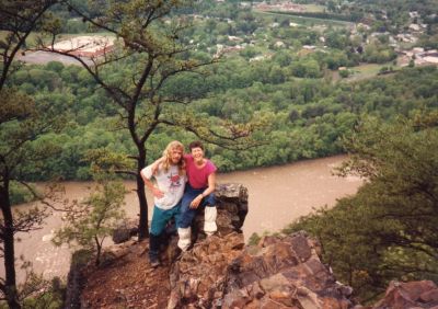 Bol'Dar and Gwen on Lovers Leap
Looking towards Hot Springs, NC
1992, I think...
