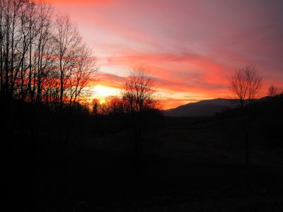 Sunset
Devils Fork Gap...
Viking Mountain in the distance.
November, 2010
