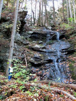 Upper Sill Branch Falls
Dave Aldridge at Upper Sill Branch Falls
Photo by RAT
11-02-2010
