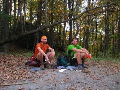 Dayhiker and Buns
Iron Mountain Gap,
10-20-2016
