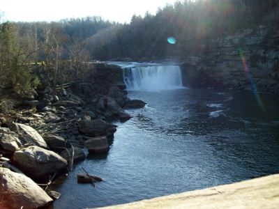 Cumberland Falls (KY) 
Photo by Rat
11-27-2009 
